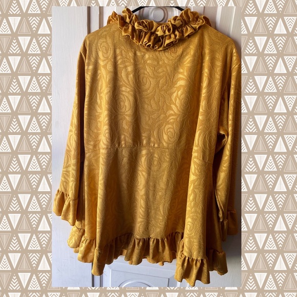 Custom made OUTFIT 🤗 - Picture 2 of 5